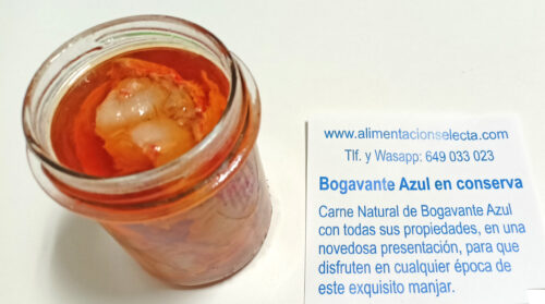 El Bogavante Azul o Langosta Azul es un marisco cuya coloración azul brillante le hace destacar de entre otras especies de bogavante. Nuestro Bogavante Azul es capturado principalmente en aguas profundas del océano Atlántico. Su carne es especialmente valorada para elaborar recetas gourmet de todo tipo. El Bogavante Azul que les presentamos es un producto con alto contenido en Omega 3, NO LLEVA CONSERVANTES NI ADITIVOS Y SIN GLUTEN. Es carne pura y natural de Bogavante azul. Este Bogavante Azul es un marisco cocido en agua del Mar Cantábrico para conservar de ese modo todas sus propiedades. Gracias a comprar carne de Bogavante Azul en conserva Ud se beneficia de un precio estable durante todo el año de su marisco preferido y con el Ud podrá elaborar recetas de Bogavante Azul con pasta, Bogavante Azul con ensaladas, Bogavante Azul en tortillas, Bogavante Azul con sushi, Bogavante Azul con arroces, Bogavante Azul con revueltos, Salpicón de Bogavante Azul, Bogavante Thai, Lobster roll, etc. No lo dude y compre Bogavante Azul en conserva con auténtica carne de Bogavante y sin nada más, y verá como gracias a el podrá enriquecer y dotar de un sabor a auténtico marisco a todas sus recetas, aunque Ud viva lejos del mar… Comprar Bogavante Azul (carne) en conserva Marisco del Océano Atlántico en tarros de 250 gr neto Comprar Marisco Bogavante Azul en conserva Comprar Carne de Bogavante Azul Sin Coservantes Ni Colorantes y Sin Gluten comprar Carne Natural de Bogavante Azul del Océano Atlántico