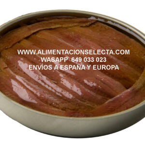 Anchoas del Cantábrico precio ajustado, Anchoas de Santoña Artesanales 100%, elaboradas en Santoña en pandereta metálica de 280gr de peso neto con Anchoas del Mar Cantábrico elaboradas filete a filete en Santoña con una limpieza espectacular como le gusta presumir al Presidente de Cantabria Don Miguel Ángel Revilla Anchoas de Santoña marcas Selectas. Exquisitas Conservas de Anchoas del Mar Cantábrico Engraulis Encrasicolus capturadas por barcos de nuestra flota Santoñesa con Exquisito Sabor y firme Textura. Anchoas bañadas en el Mejor Aceite de Oliva Español de sólo 0,1 grados. Si quiere comprar las mejores Anchoas de Santoña y del Cantábrico elaboradas en Santoña y en pandereta metálica, ésta es su marca de Anchoas en la que nosotros mismos le garantizamos la Calidad de nuestro producto final. Vendemos la mejor Calidad de Anchoas de Santoña tanto en lata metálica como en Pandereta de Plástico o Tarro de Cristal y Octavillo de España seleccionando el Mejor Bocarte de la lonja de Santoña y de las lonjas de Cantabria. Anchoa especie Engraulis Encrasicolus la única Anchoa originaria del Mar Cantábrico Conservas Gourmets de Anchoa elaboradas costera a costera seleccionando las Mejores Anchoa de Santoña receta de nuestros abuelos: seleccionando las anchoas en base a su tamaño, textura, color y grado de maduración en salazón. Estas Selección de Anchoas del Cantábrico precio ajustado son ideales para preparar Cestas de Navidad, Pinchos, Regalos de Empresa, Regalos para Clientes y Amigos, etc. Por su excelente calidad de Sabor y Textura y su Tamaño de Bocarte estos filetes de Anchoa del Cantábrico son ideales para abrir y comer sin más. Estas Conservas Gourmet de Anchoas de Santoña marcas Seleccionadas son perfectas para compartir en mesa con Pimientos del Piquillo Quesos Gourmet Mariscos de Galicia Jamón Ibérico etc. Anchoas de Santoña Engraulis Encrasicolus receta artesanal con aceite de oliva de solo 0,1 grados para conservar al máximo el sabor original de nuestra Anchoa del Mar Cantábrico. Gracias a su excelente precio merece la pena comprar las Anchoas por lotes pues llevan incluido el precio del transporte a partir de sólo 2 panderetas para toda la península Española. Cada Filete de Anchoa ha sido limpiado y elaborado uno a uno a mano para no dañar su carne y preservar todo su sabor original intacto. Nuestra Calidad de Elaboración Artesanal es merecedora de los Mejores Premios a nivel nacional en todo tipo de concursos gastronómicos. Garantizamos la Calidad Gourmet de nuestras Anchoas del Cantábrico precio oferta, Anchoas del Cantábrico para Sibaritas, cien por cien elaboradas en Santoña. Seguro que tiene amigos o compañeros de trabajo que ya han probado la excelente calidad de nuestras Conservas Gourmet de Santoña y Cantabria, pregúnteles si están contentos y verán. No podemos garantizar este precio imbatible de las anchoas de manera indefinida, aproveche esta oferta de Conservas de Anchoas Artesanales, ya que nuestra producción es limitada. Anchoas del Cantábrico precio de fábrica, Anchoas Artesanales en Pandereta de 280 gramos de peso neto. Anchoas del Cantábrico Santoña elaboradas filete a filete en Santoña, con una limpieza espectacular de sus lomos como le gusta presumir al Presidente de Cantabria Don Miguel Ángel Revilla con las Conservas Delicatessen del Mar Cantábrico capturadas por barcos de Santoña. Anchoas con Exquisito Sabor y firme Textura. Anchoas bañadas en el Mejor Aceite de Oliva Español. Anchoas del Cantábrico precio imbatible para Gourmets. Anchoas de Santoña grandes en pandereta ó lata para consumo familiar de auténticos Bocartes del Mar Cantábrico elaborados de forma Artesanal uno a uno por mujeres de Santoña con años y años de tradición artesanal a sus espaldas y en sus manos artesanas Las Mejores Anchoas de Santoña grandes y medianas, selectas en Calidad e imbatibles en precio, es el resultado de convertir el pescado original el Bocarte del Mar Cantábrico en un espectacular producto conservero tras eviscerarlo completamente y limpiarlo de piel y espinas para seguidamente dejarle unos 9 meses en salazón madurando y después meterlo en conserva bañado con el Mejor Aceite de Oliva Español de sólo 0,1 grados. Recomendaciones de cómo conservar la Mejor Anchoa de Santoña receta frigorífico: La mejor manera de conservar las Anchoas es tenerlas en un sitio fresco y seco entre 5 y 12 grados sin luz directa ó en la parte menos fría del frigorífico y cubiertas siempre de Aceite de Oliva, es decir si a medida que comemos las anchoas se va agotando el aceite que las recubre, pues le vamos rellenando con Aceite de Oliva que tengamos en casa, para que nunca se queden secas por ninguna parte y el aire no las oxide al quedarse descubiertas las anchoas. Si Usted busca dónde comprar Las Mejores Anchoas de Santoña precio calidad, le vamos a dar una recomendación: Las Anchoas de Santoña son una Semi Conserva y tienen una caducidad por ley de un año, y nosotros les enviamos a domicilio su pedido de Anchoas del Cantábrico online elaboradas en Santoña recién salidas de las manos de nuestras trabajadoras, con toda su caducidad intacta de 12 meses completos, por eso les explicamos que son Las Mejores Anchoas de Santoña y del Cantábrico que Usted puede comprar online con Máxima Garantía de Calidad. No lo dude compre anchoas recién elaboradas como éstas, y nosotros se las enviamos a su domicilio en tan sólo 24 48 horas nada más salir recién elaboradas de las manos de nuestras mujeres conserveras. Calidad Garantizada a domicilio en tiempo record. Si Usted ya conoce las latas de Anchoas de Santoña Mercadona Carrefour Lidl Deluxe Consorcio Arlequín Hacendado El Corte Inglés etc, les recomendamos encarecidamente que nos de una oportunidad y compre ahora nuestras latas de Anchoas de Santoña 280 grs netos y verá de verdad lo que es comer unas Anchoas de Santoña extraordinarias recibidas en su domicilio nada más ser elaboradas y con Total Garantía de Calidad y limpieza en su presentación. Las Mejores Anchoas de Santoña precio imbatible en tamaño de 280gr de Peso Neto Anchoas del Cantábrico Sin Espinas y Perfectamente Limpias. Las Mejores Anchoas grandes de Santoña Enviadas a Domicilio desde la Fábrica Recién Elaboradas Anchoas Selectas 100% Las Mejores Anchoas del Cantábrico precio inmejorable en lata de 280 gramos Exquisito Sabor Máxima Calidad Anchoas grandes nombre científico Engraulis Encrasicolus Perfectamente Limpias Sin Espinas con 12 Meses de caducidad Completos Receta de conservación de sus Anchoas de Santoña: téngalas siempre en la parte menos fría de la nevera y siempre cubiertas de Aceite de Oliva. Anchoas del Cantábrico online para mezclar con Pinchos de Quesos Pimientos del Piquillo Bonito del Norte Espárragos de Navarra Anchoa de Santoña comprar precio online Serie Oro especie seleccionada, no busque más: Compre Anchoas de Santoña como éstas y nosotros se las enviamos a su domicilio en sólo 24 48 horas recién elaboradas por nuestras mujeres conserveras con toda su caducidad completa y Total Garantía de Calidad. Si Usted quiere comprar latas de anchoas de Santoña en salmuera olvídese de todo ese trabajo necesario para convertir los bocartes en anchoas y pruebe nuestras Anchoas del Mar Cantábrico tamaño 280 grs neto, y si va a comprar las Anchoas del Cantábrico Carrefour Mercadona Lidl Deluxe Consorcio Arlequín Hacendado El Corte Inglés etc, les recomendamos encarecidamente que nos de una oportunidad y compre ahora nuestras Anchoas de Santoña pandereta de 280 grs netos y verá de verdad lo que es comer unas Anchoas de Santoña Selectas extraordinarias recibidas en su domicilio nada más ser elaboradas filete a filete en fábrica y con Total Garantía de Calidad y limpieza en su presentación. Y si tiene cualquier duda puede llamarnos o escribirnos al teléfono con wasapp 649 033 023 y estaremos encantados de atenderles.