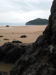 FOTOGRAFIAS DE LA PLAYA DE BERRIA EN SANTOÑA CANTABRIA (12)