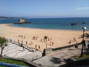 FOTOGRAFIAS DE LAS PLAYAS DE SANTANDER LA MAGDALENA LOS BIKINIS (4)