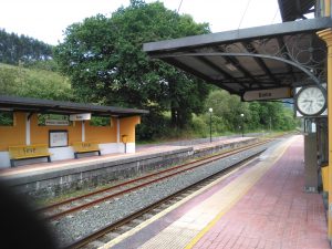 FOTOS DE ESTACION DE TREN DE GAMA CANTABRIA (4)