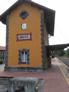 FOTOS DE ESTACION DE TREN DE GAMA CANTABRIA (5)