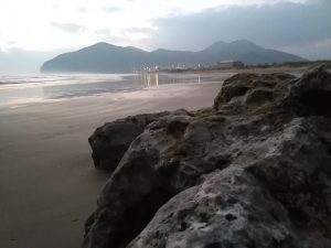 FOTOS DE LA PLAYA DE BERRIA EN SANTOÑA CANTABRIA (6)