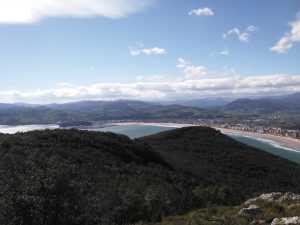 FOTOS DE LA SUBIDA AL MONTE BUCIERO DE SANTOÑA LA CRUZ DE LOS ALMENDROS (11)