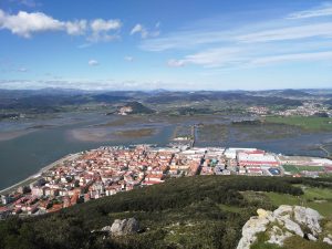 FOTOS DE LA SUBIDA AL MONTE BUCIERO DE SANTOÑA LA CRUZ DE LOS ALMENDROS (29)