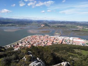 FOTOS DE LA SUBIDA AL MONTE BUCIERO DE SANTOÑA LA CRUZ DE LOS ALMENDROS (31)