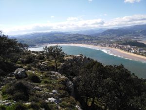 FOTOS DE LA SUBIDA AL MONTE BUCIERO DE SANTOÑA LA CRUZ DE LOS ALMENDROS (36)