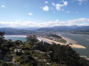 FOTOS DE LA SUBIDA AL MONTE BUCIERO DE SANTOÑA LA CRUZ DE LOS ALMENDROS (47)