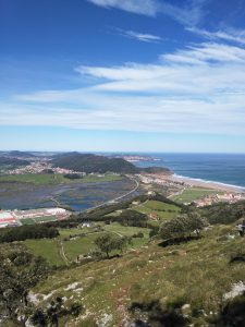 FOTOS DE LA SUBIDA AL MONTE BUCIERO DE SANTOÑA LA CRUZ DE LOS ALMENDROS (66)